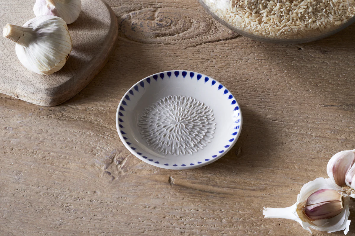Indigo Drop Garlic Grater - Cream & Indigo - Image 3