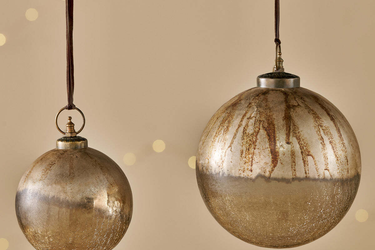 Konara Giant Bauble - Gold Crackle - Image 3