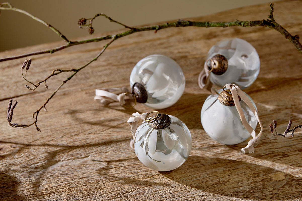 Lohara Baubles - White (Set of 4) - Image 3