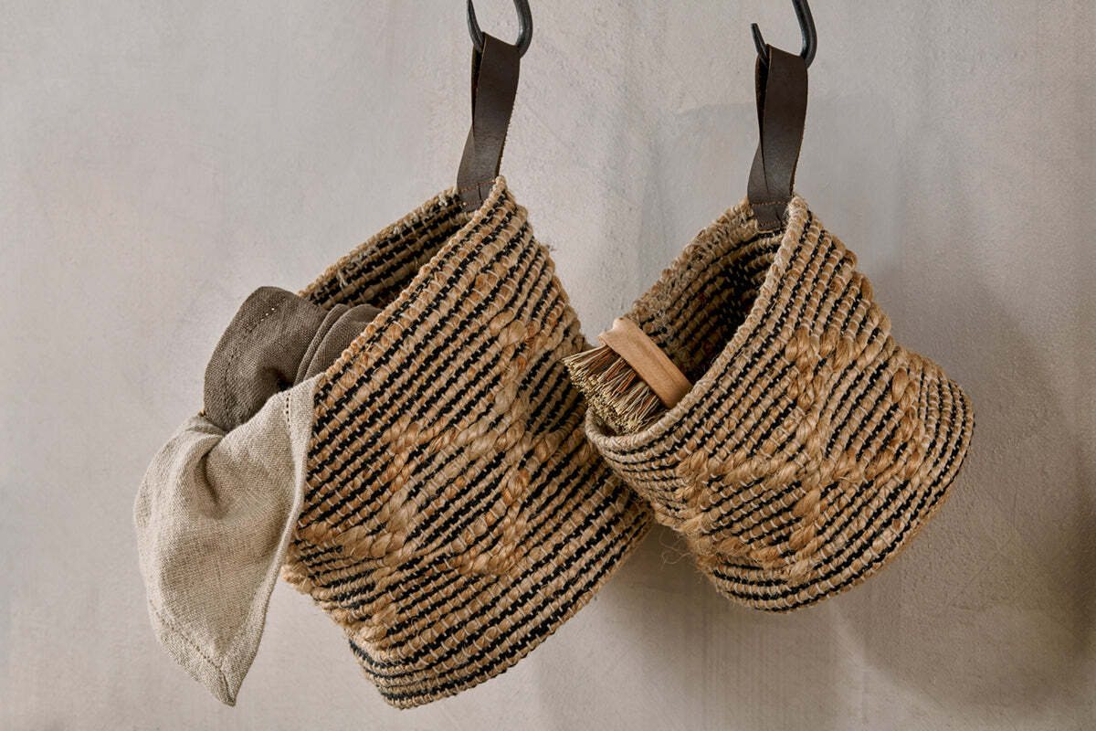 Mannu Cotton & Hemp Wall Hung Basket - Natural & Black - Image 6