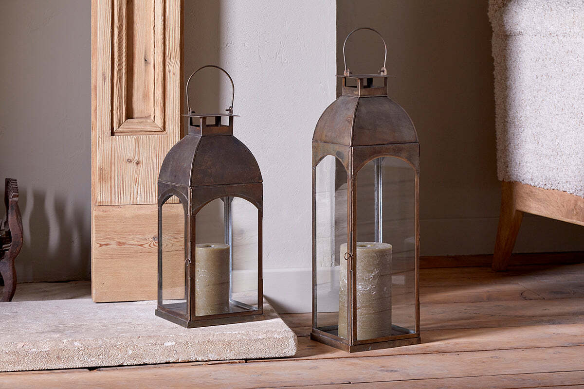 Nivas Lantern - Antique Brass - Image 2