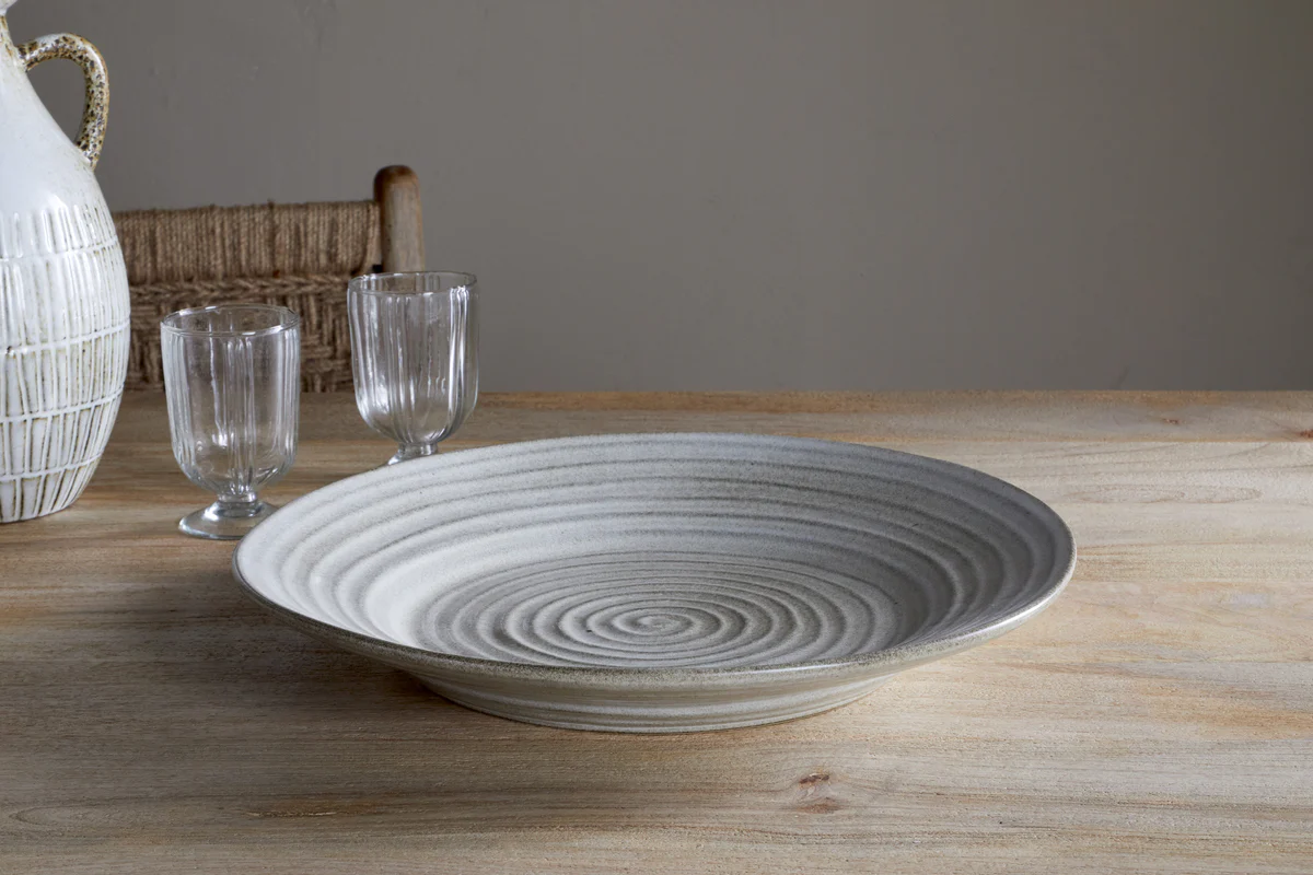Valinha Earthenware Round Platter - Grey - Image 2
